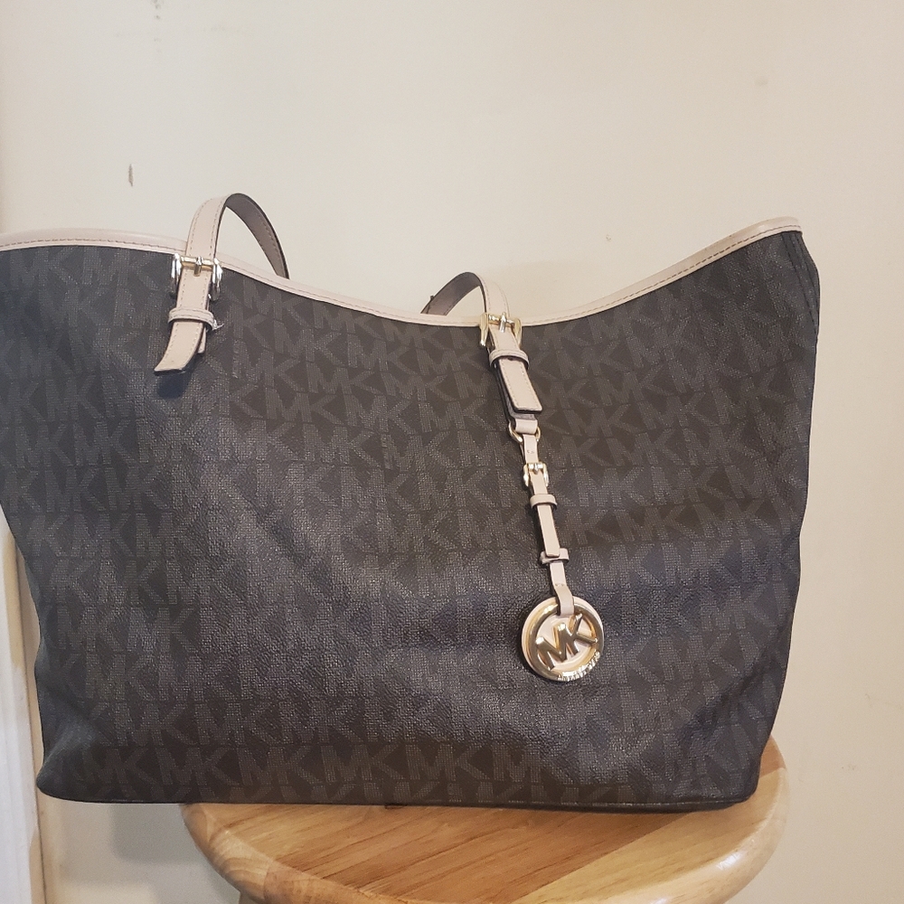 Michael Kors Black and Tan Women's Tote Bag